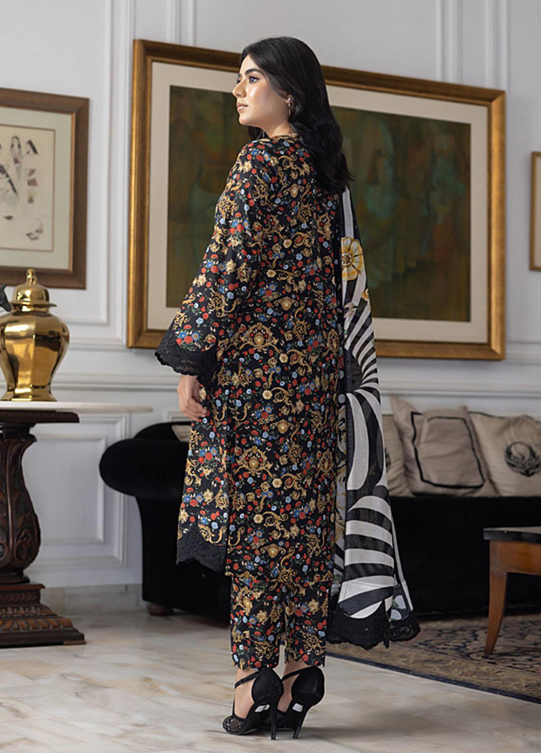 Salina Separates By Regalia Textiles Printed Lawn Suits Unstitched 3 Piece RGT23-SS7 SSV7-03 - Premium Collection