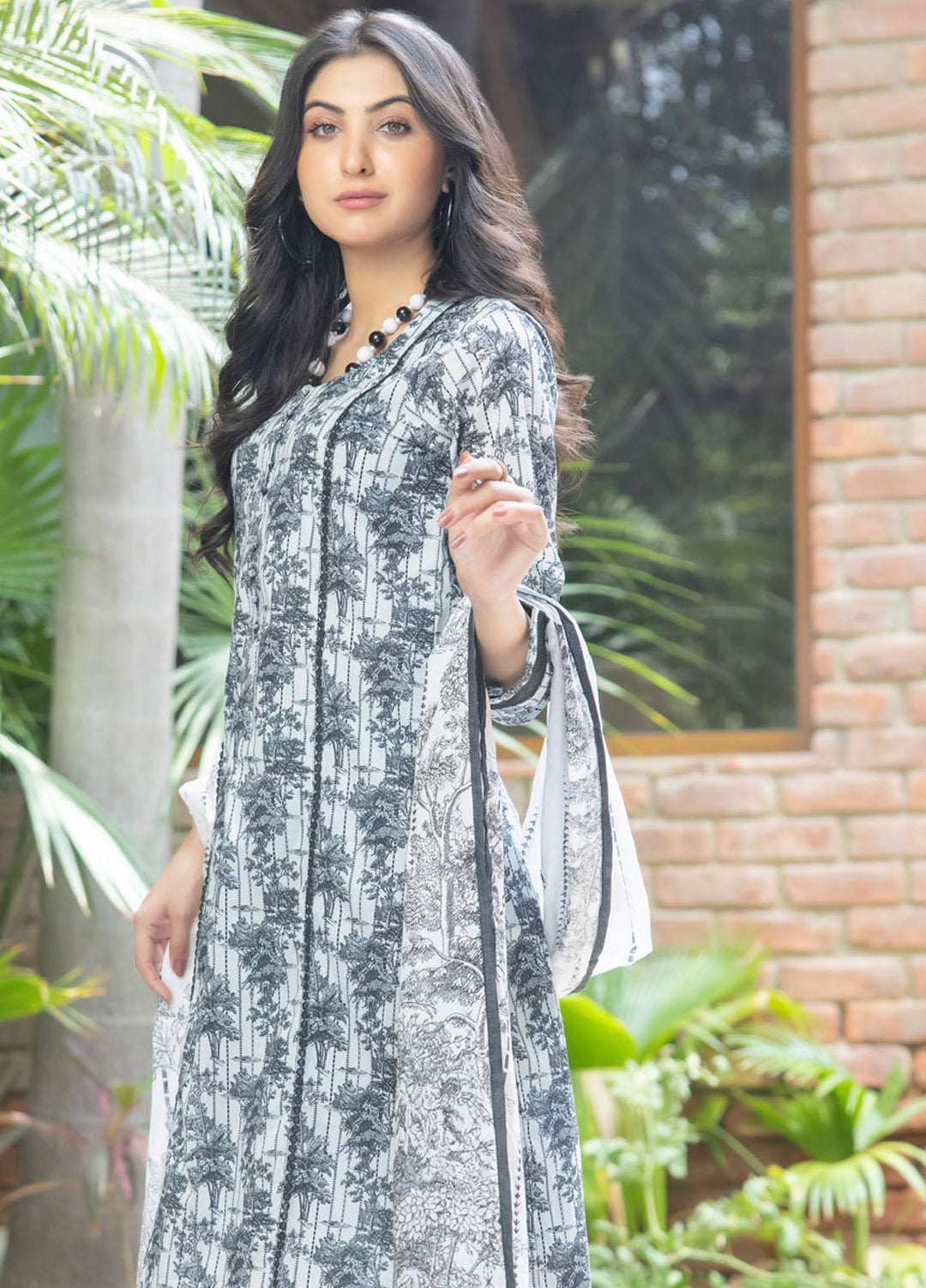Salina Separates By Regalia Textiles Printed Lawn Suits Unstitched 3 Piece RGT23-SS7 SSV7-09 - Premium Collection