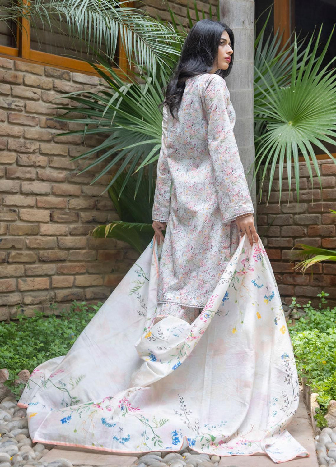 Salina Separates By Regalia Textiles Printed Lawn Suits Unstitched 3 Piece RGT23-SS7 SSV7-10 - Premium Collection