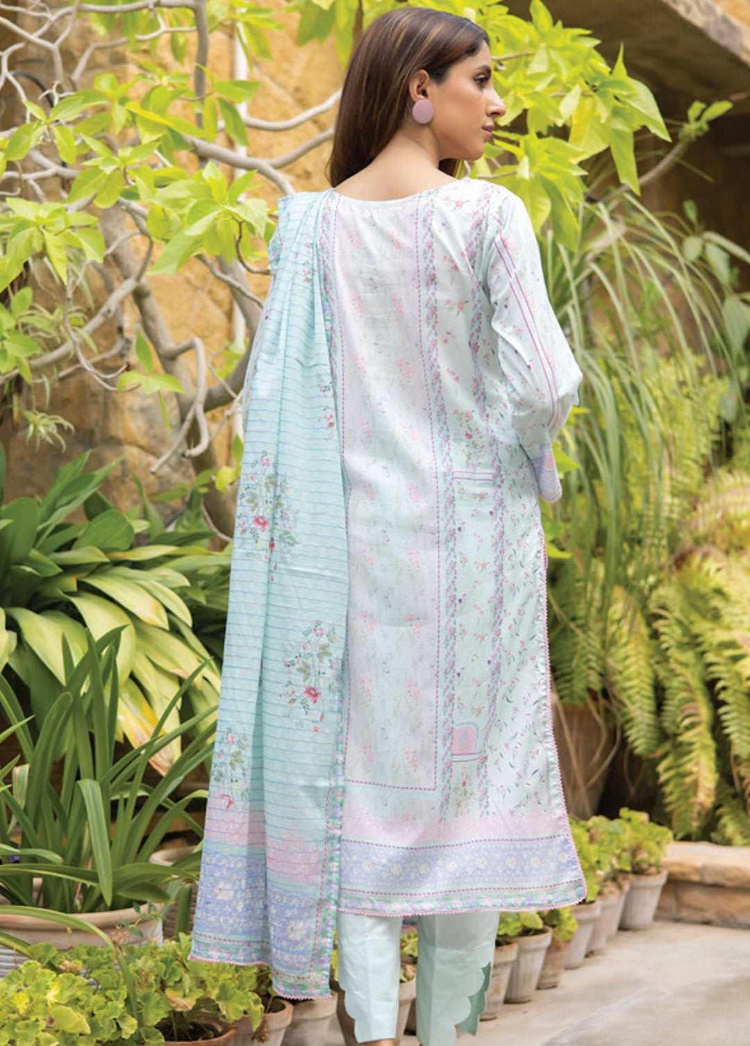Salina Zari By Regalia Textiles Printed Lawn Suits Unstitched 3 Piece RGT23-S9 10 - Summer Collection