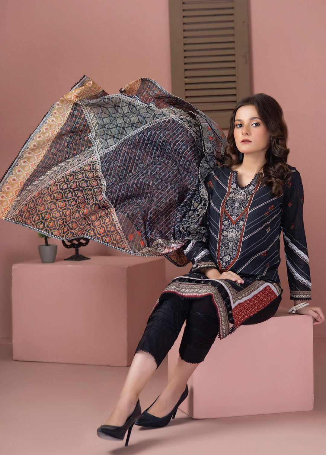 Salina Zari By Regalia Textiles Printed Lawn Suits Unstitched 3 Piece RGT23-S9 11 - Summer Collection