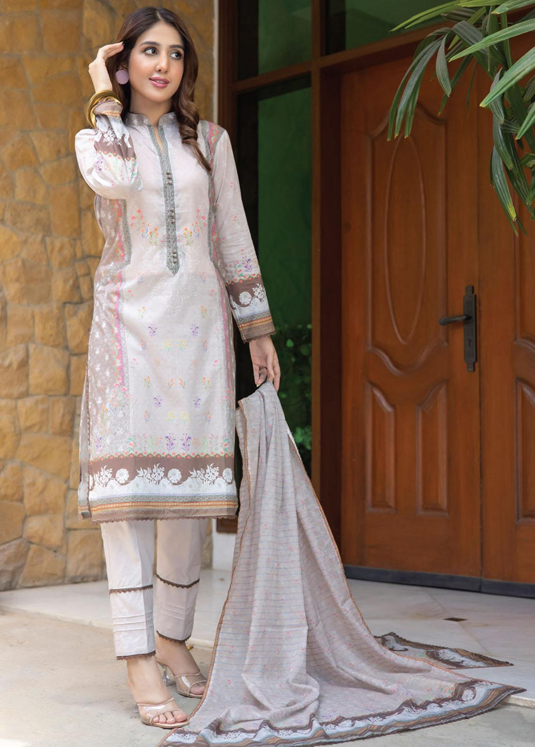 Salina Zari By Regalia Textiles Printed Lawn Suits Unstitched 3 Piece RGT23-S9 5 - Summer Collection