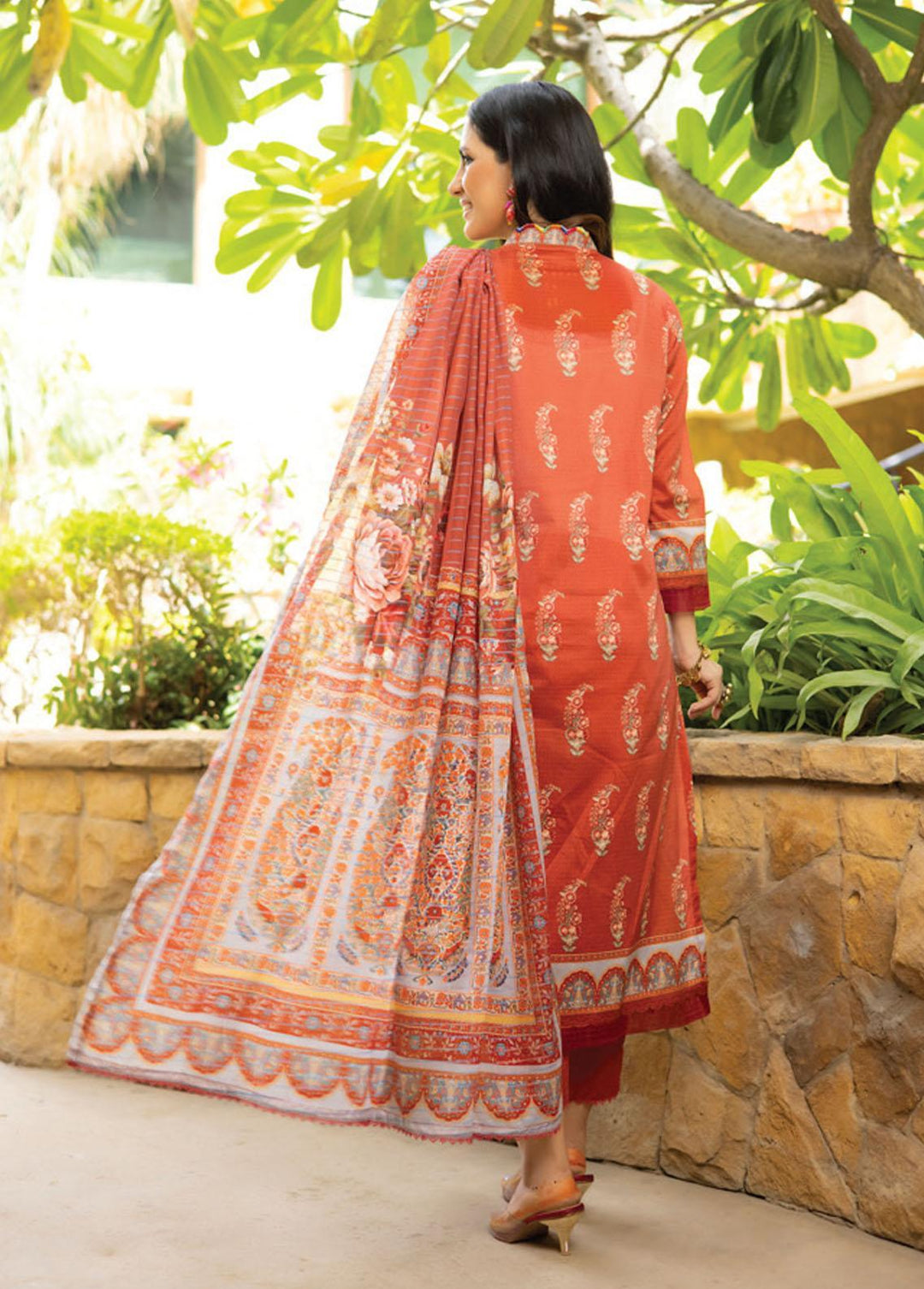 Salina Zari By Regalia Textiles Printed Lawn Suits Unstitched 3 Piece RGT23-S9 8 - Summer Collection