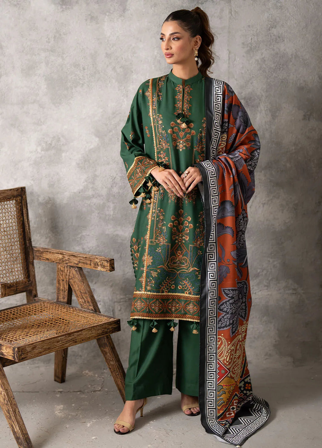 Salitex Embroidered Cottel Suits Unstitched 3 Piece SUNW6MI035UT - Winter Collection