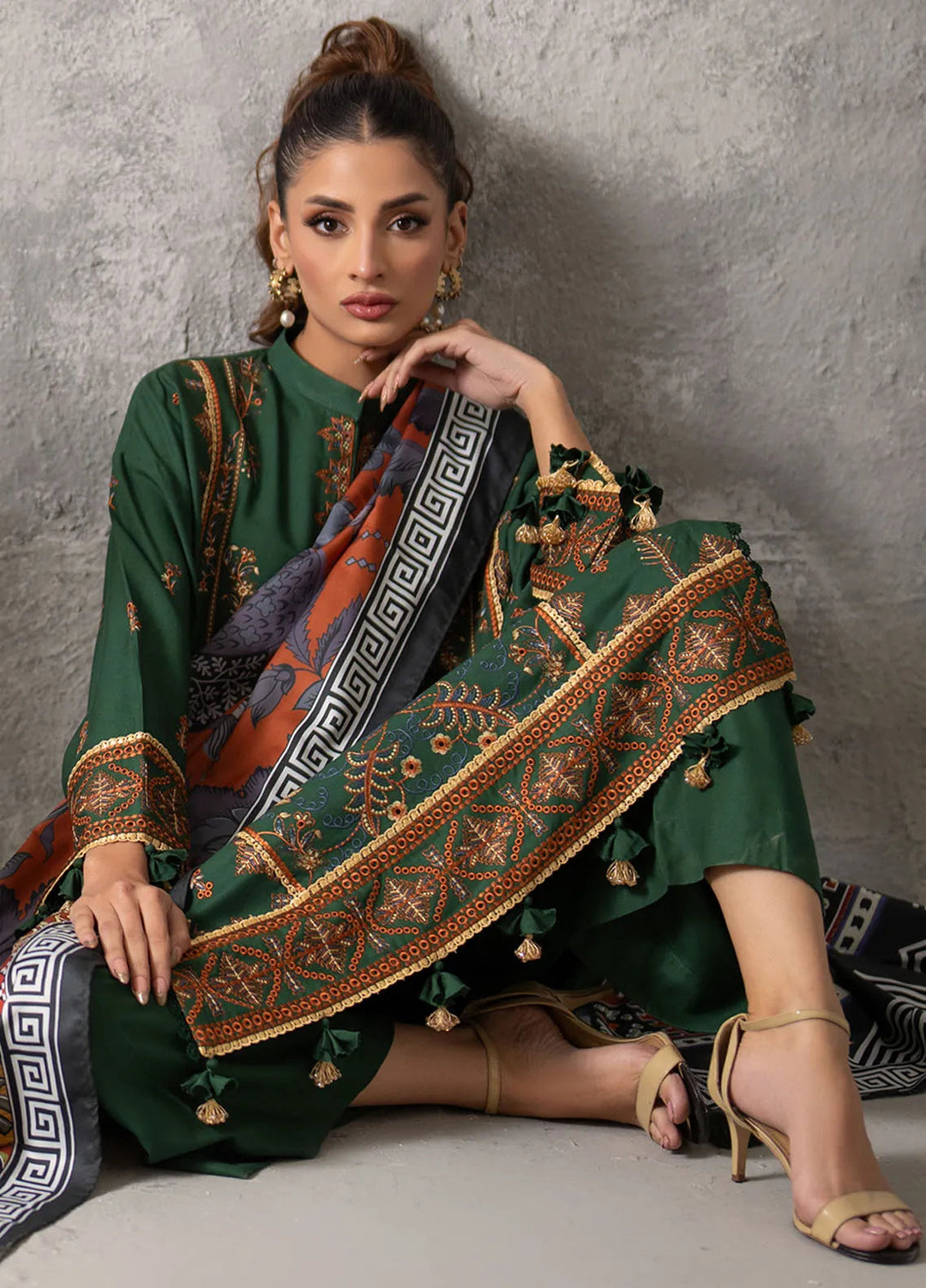 Salitex Embroidered Cottel Suits Unstitched 3 Piece SUNW6MI035UT - Winter Collection