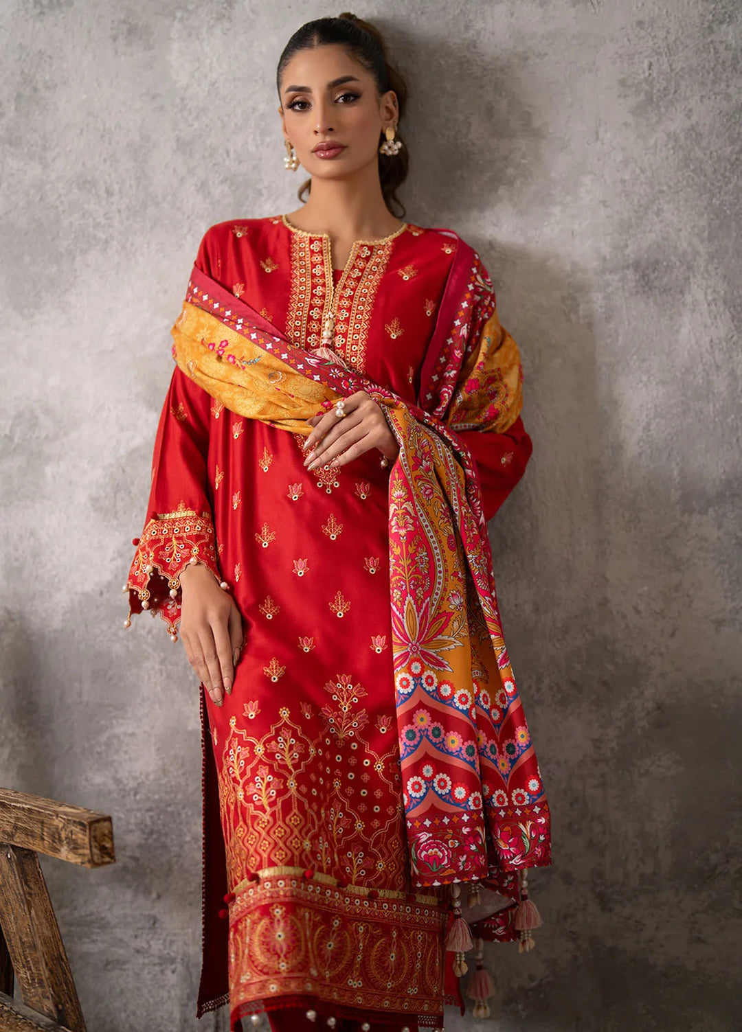 Salitex Embroidered Cottel Suits Unstitched 3 Piece SUNW6MI036UT - Winter Collection