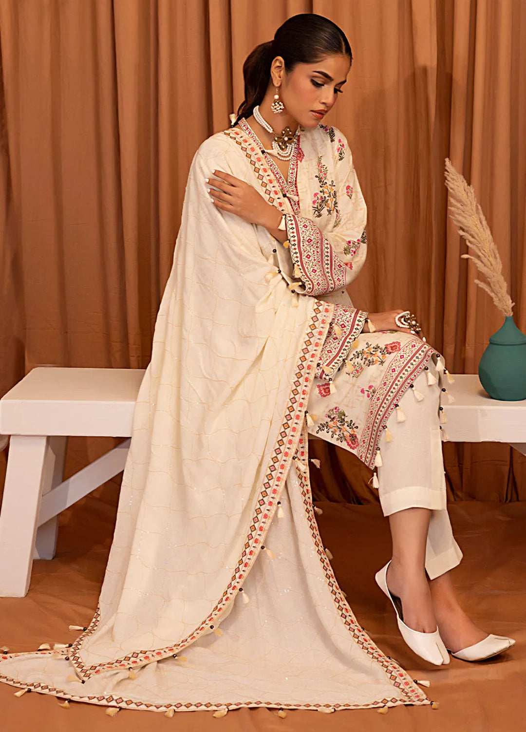 Salitex Embroidered Karandi Suits Unstitched 3 Piece SUNW6PE020UT - Winter Collection