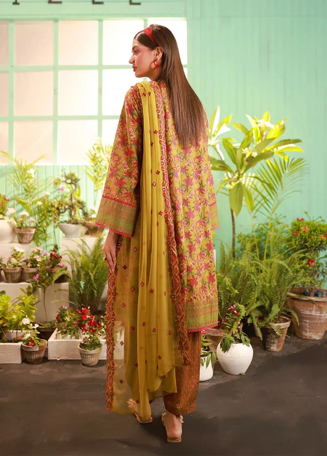 Salitex Embroidered Lawn Suits Unstitched 3 Piece SUNS24AIZ003UT - Festive Collection