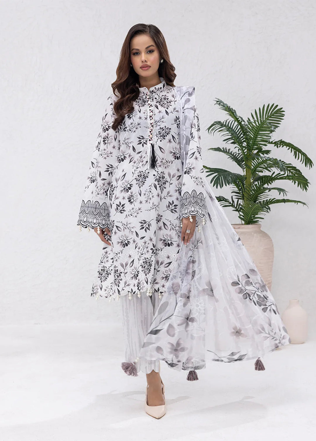 Salitex Embroidered Lawn Suits Unstitched 3 Piece SUNS7PCK002UT - Summer Collection
