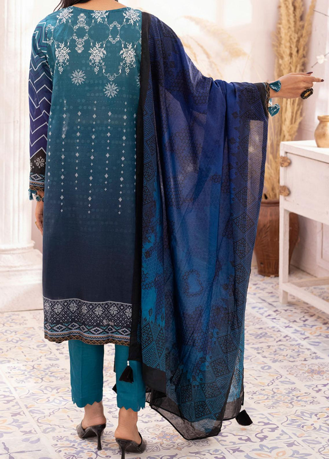 Malabis By Salitex Printed Lawn Suits Unstitched 3 Piece ST22M IP-00112UT - Summer Collection