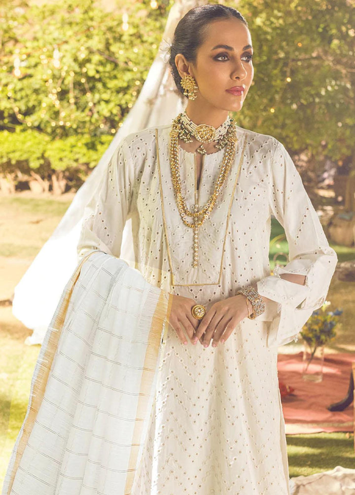 Salitex Embroidered Lawn Suits Unstitched 3 Piece ST22NEK R00002 - Summer Collection