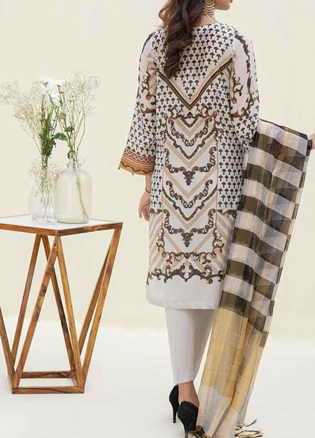 Salitex Embroidered Lawn Suits Unstitched 3 Piece SL21SF WK-00776 - Festive Collection