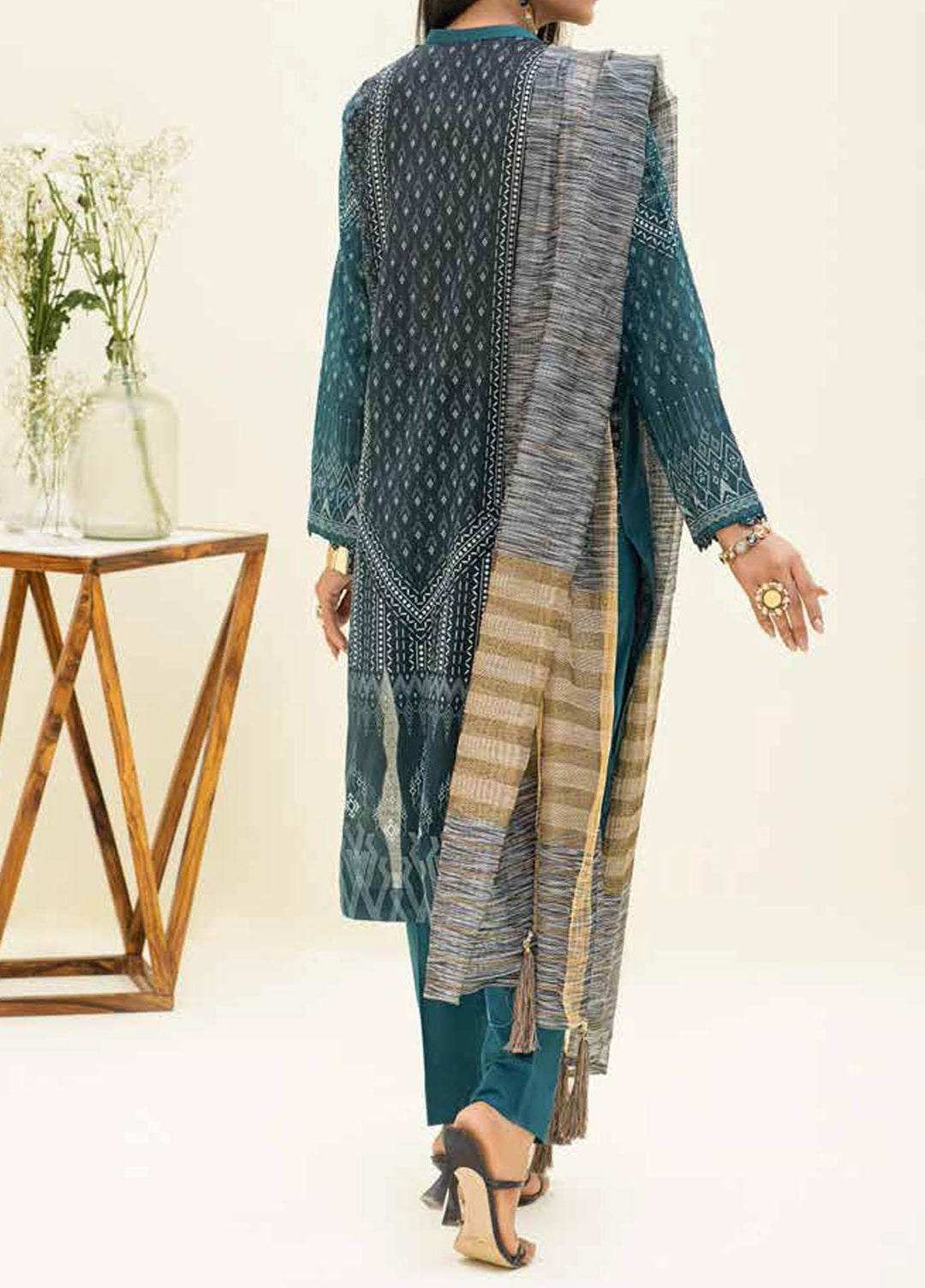 Salitex Embroidered Lawn Suits Unstitched 3 Piece SL21SF WK-00778 - Festive Collection