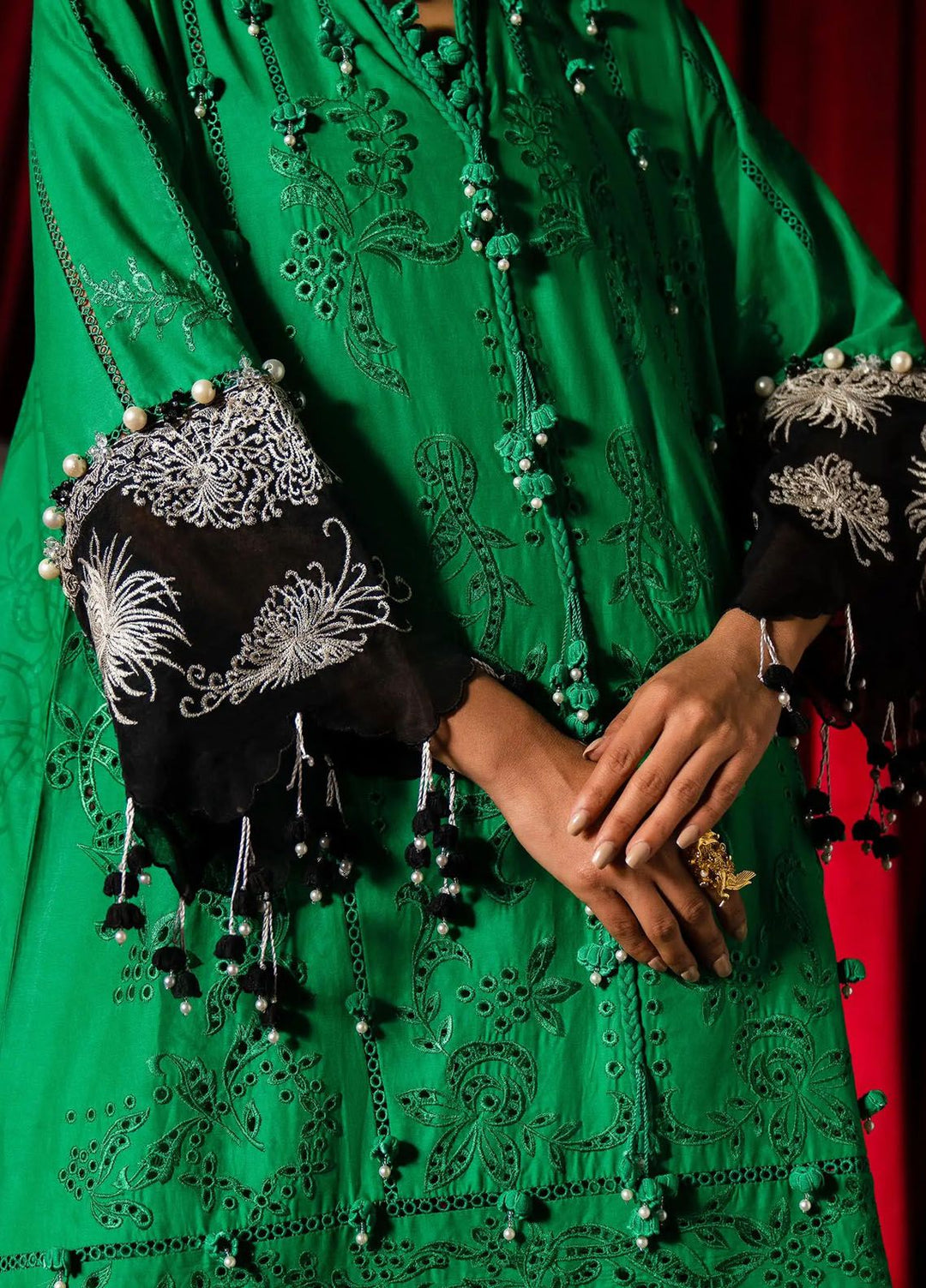 Sana Safinaz Embroidered Lawn Suits Unstitched 3 Piece SS24UL 1B - Luxury Collection