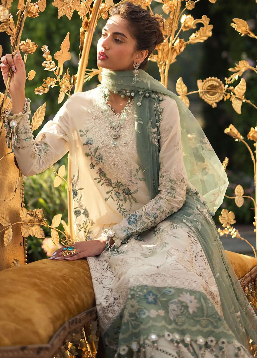Sana Safinaz Embroidered Lawn Suits Unstitched 3 Piece SS24UL 3A - Luxury Collection