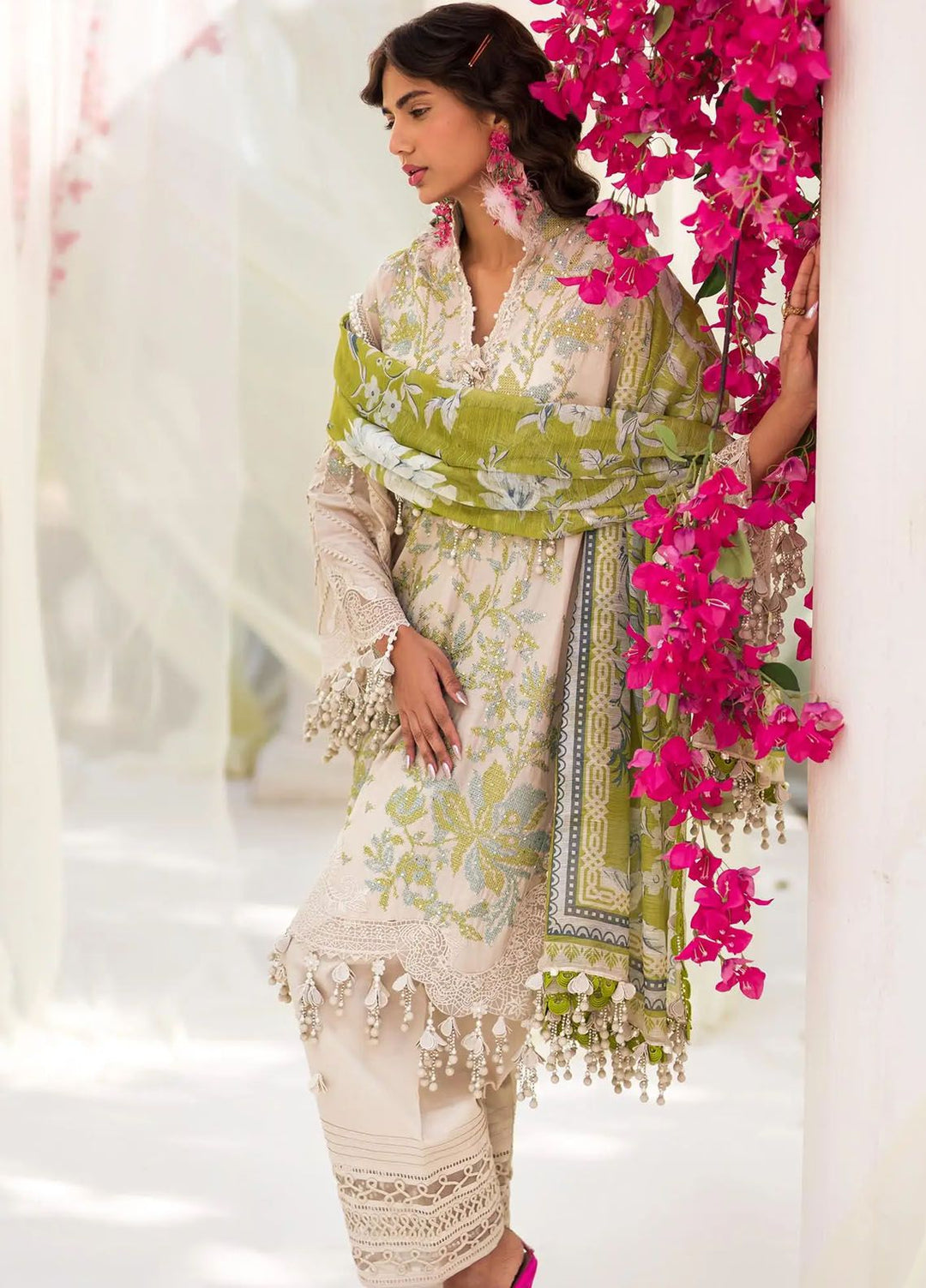 Sana Safinaz Embroidered Lawn Suits Unstitched 3 Piece SS24UL 8A - Luxury Collection