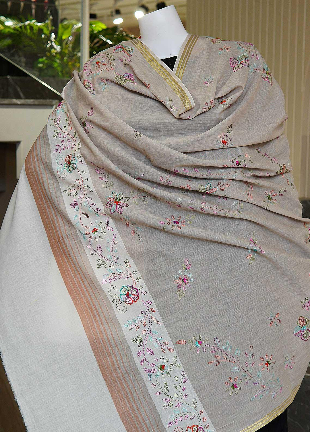 Sanaulla Exclusive Range  Cotton Embroidered Chaddar D-05 Multi2 - Cotton Multani Chaddars