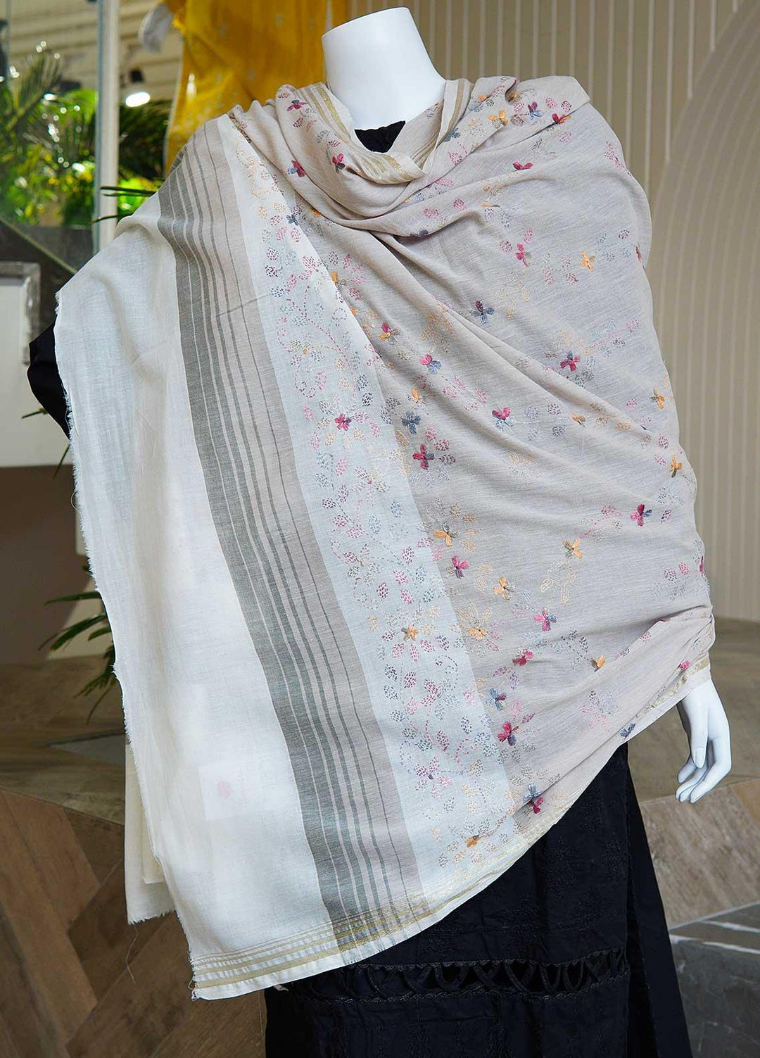 Sanaulla Exclusive Range  Cotton Embroidered Chaddar D-06 Multi3 - Cotton Multani Chaddars