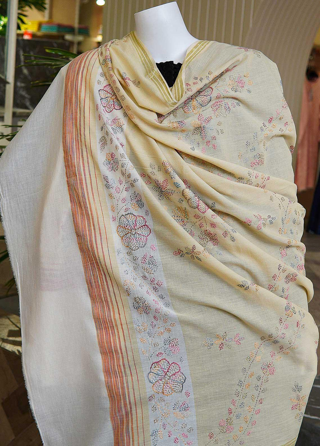 Sanaulla Exclusive Range  Cotton Embroidered Chaddar D-05 Multi5 - Cotton Multani Chaddars