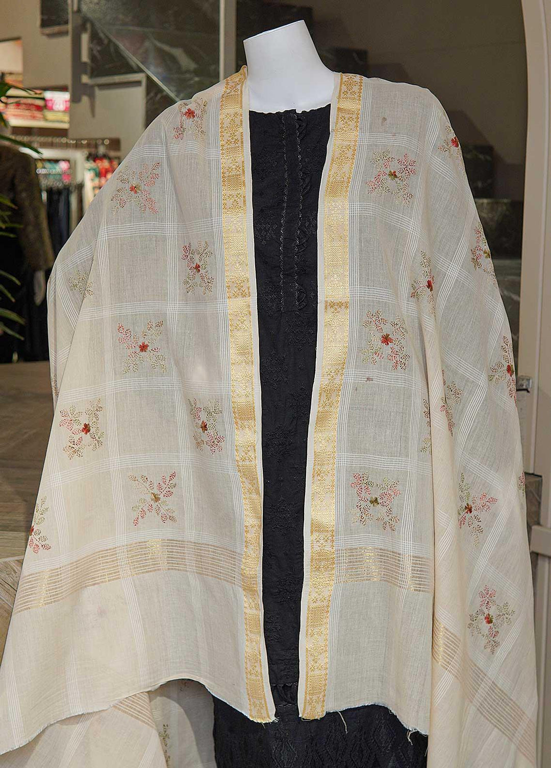 Sanaulla Exclusive Range  Cotton Embroidered Chaddar D-02 Multi9 - Cotton Multani Chaddars