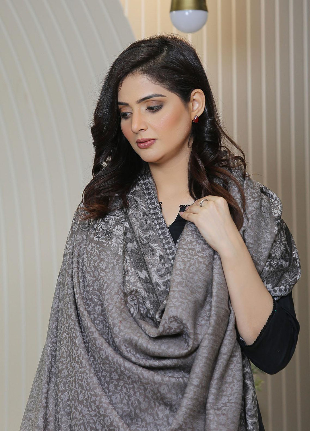 Sanaulla Exclusive Range  Pashmina  Mama D-09 Multi 01 - Women Shawls