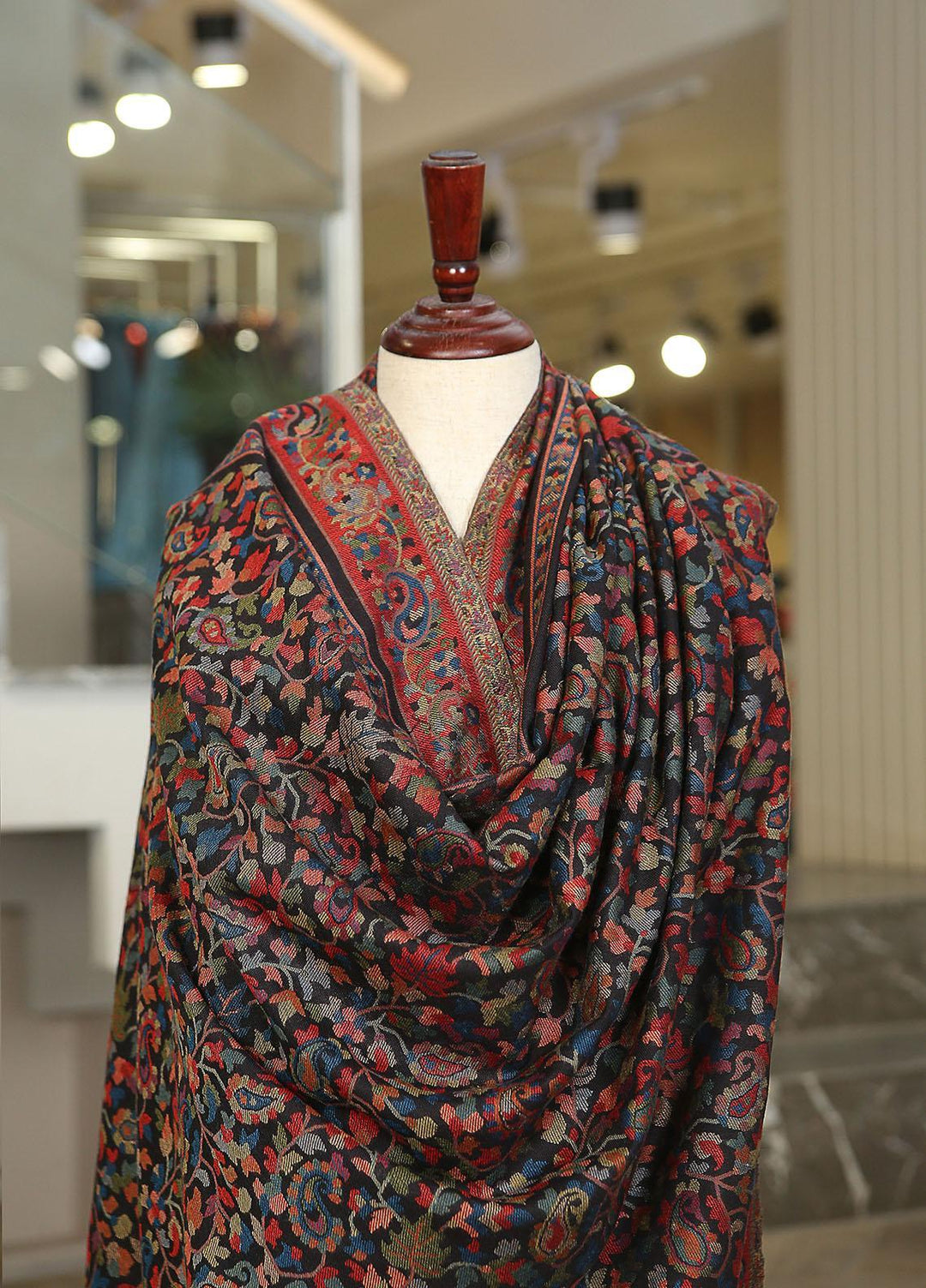 Sanaulla Exclusive Range  Pashmina  Mama D-01 Black - Women Shawls