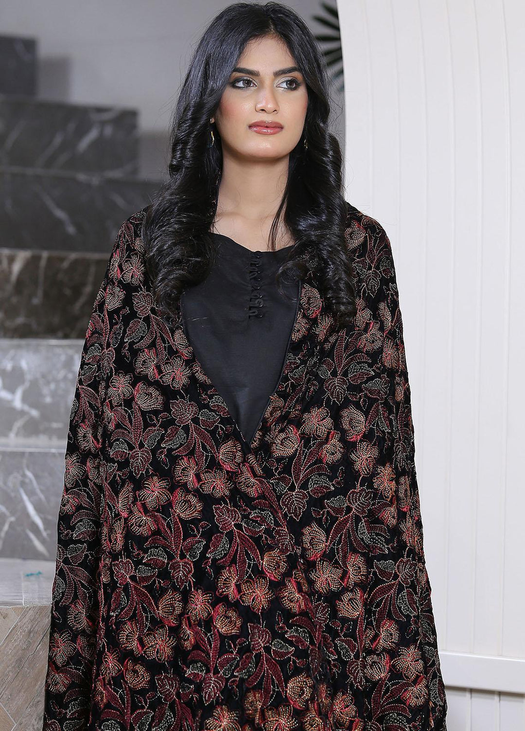 Sanaulla Exclusive Range  Pashmina  Velvet D No S-53 KPS-60 Black - Women Shawls