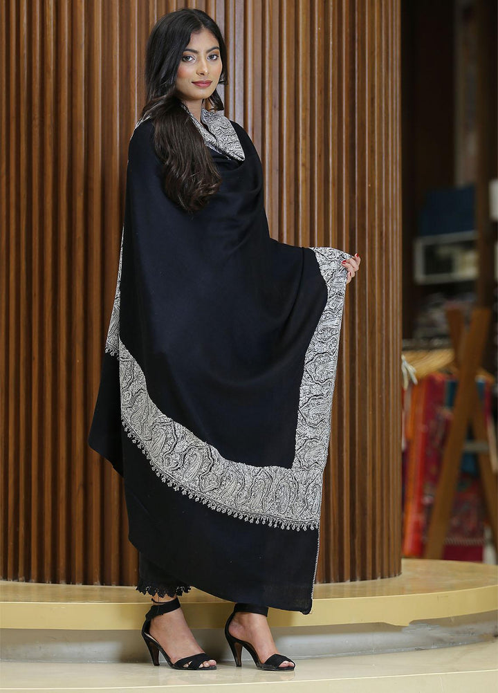 Sanaulla Exclusive Range  Pashmina  Mama D-19 Black 03 - Women Shawls