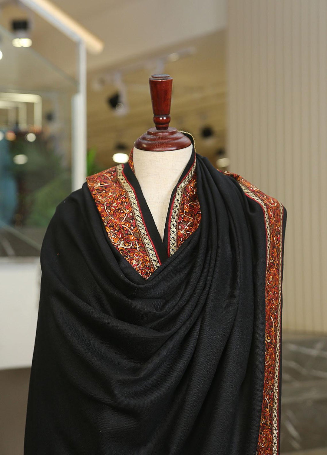 Sanaulla Exclusive Range  Pashmina  Mama D-16 Black - Women Shawls