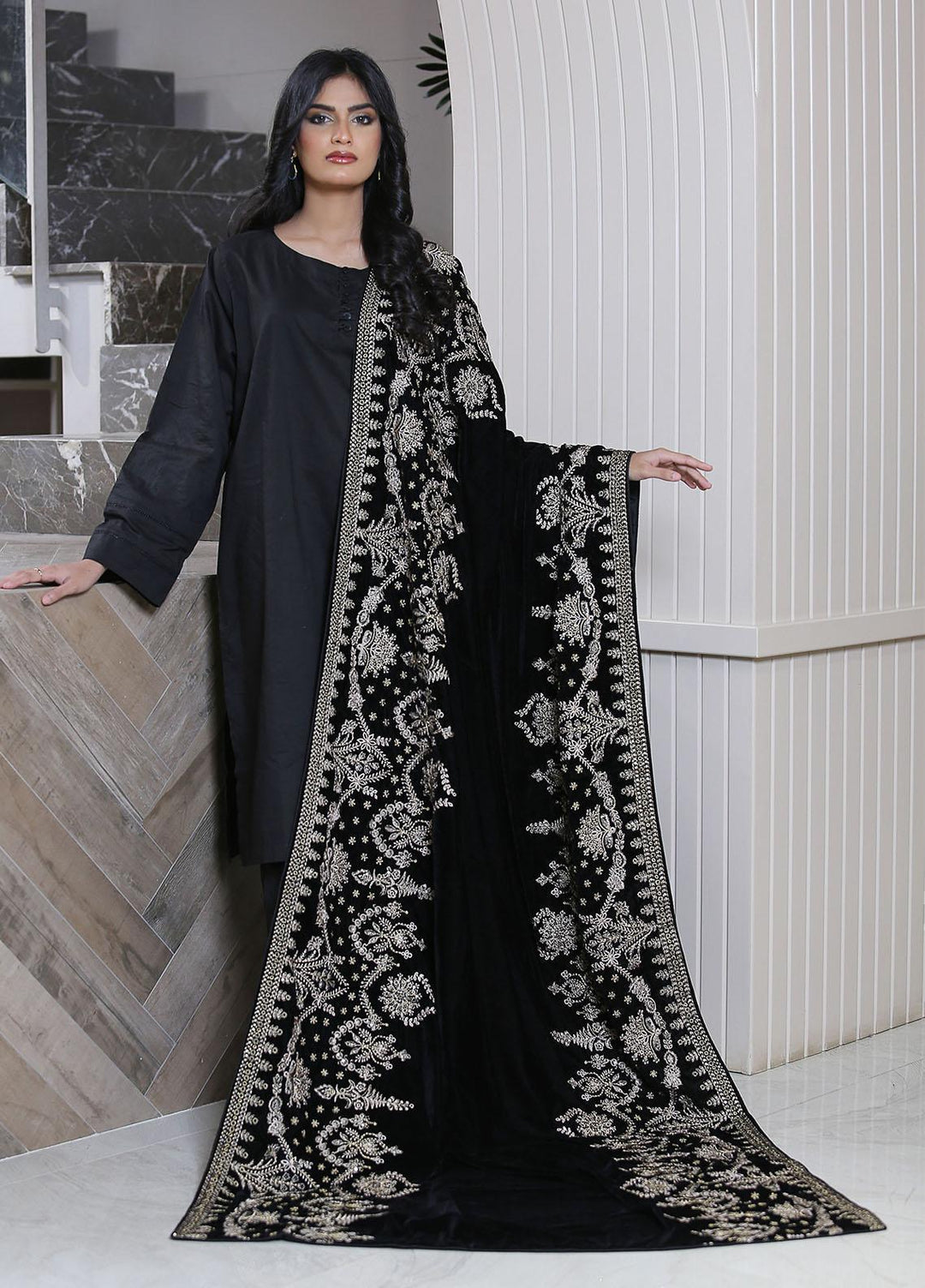 Sanaulla Exclusive Range  Pashmina  KPS 781 D-46 Black 1 - Women Shawls