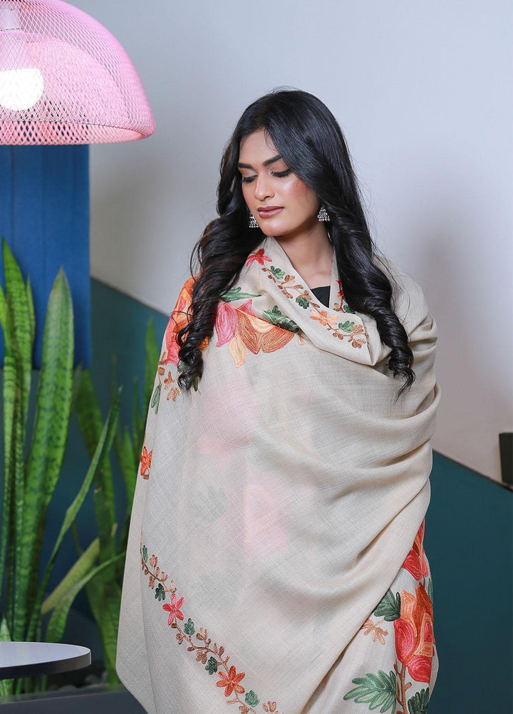 Sanaulla Exclusive Range  Pashmina  Mama D-41 Fawn 01 - Women Shawls