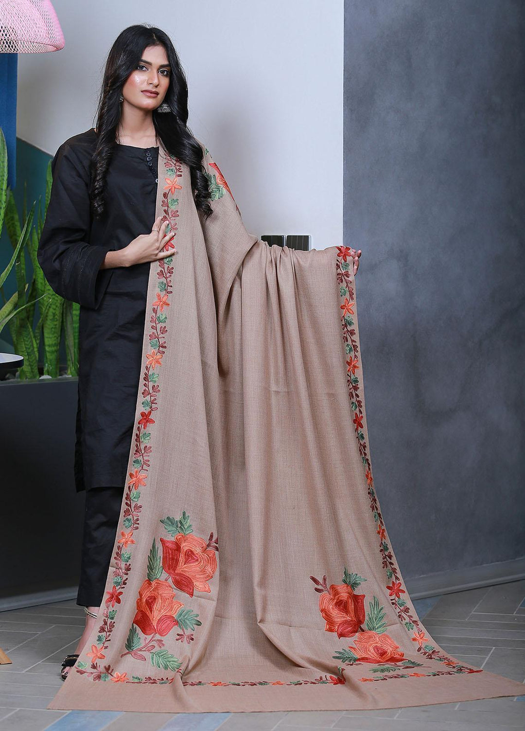 Sanaulla Exclusive Range  Pashmina  Mama D-41 L Brown 01 - Women Shawls