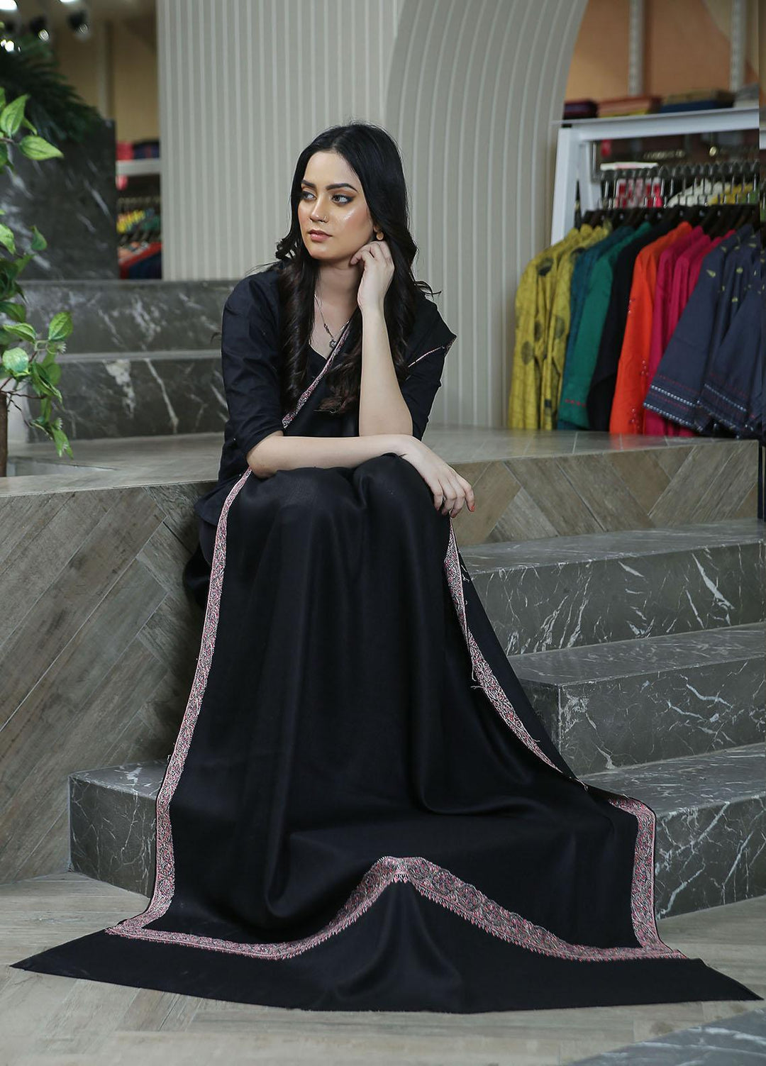 Sanaulla Exclusive Range  Pashmina  Mama D-45 Black 01 - Women Shawls