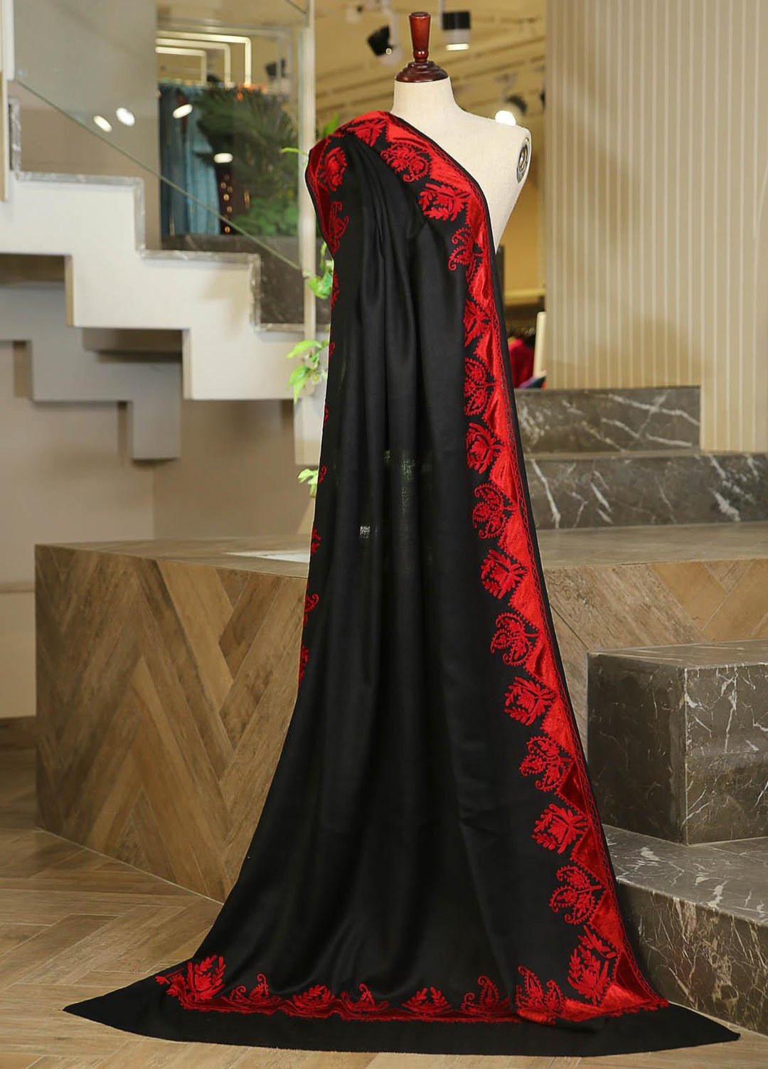 Sanaulla Exclusive Range  Pashmina  D-40 Black - Women Shawls