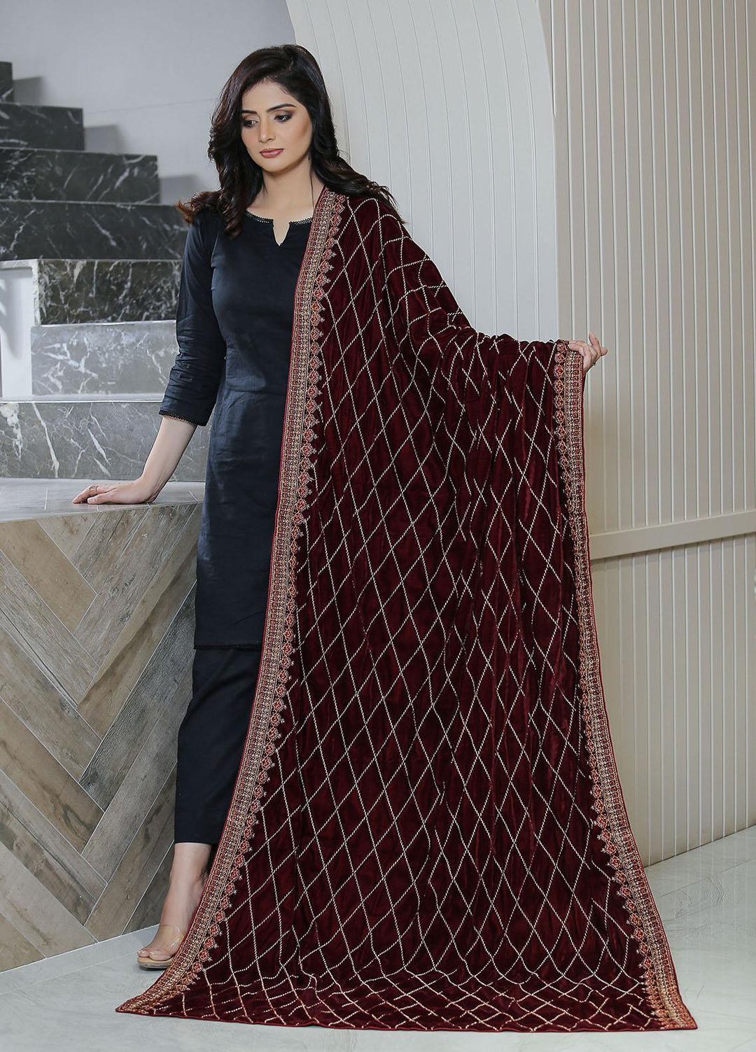 Sanaulla Exclusive Range  Pashmina  KPS 781 D-41 Maroon - Women Shawls