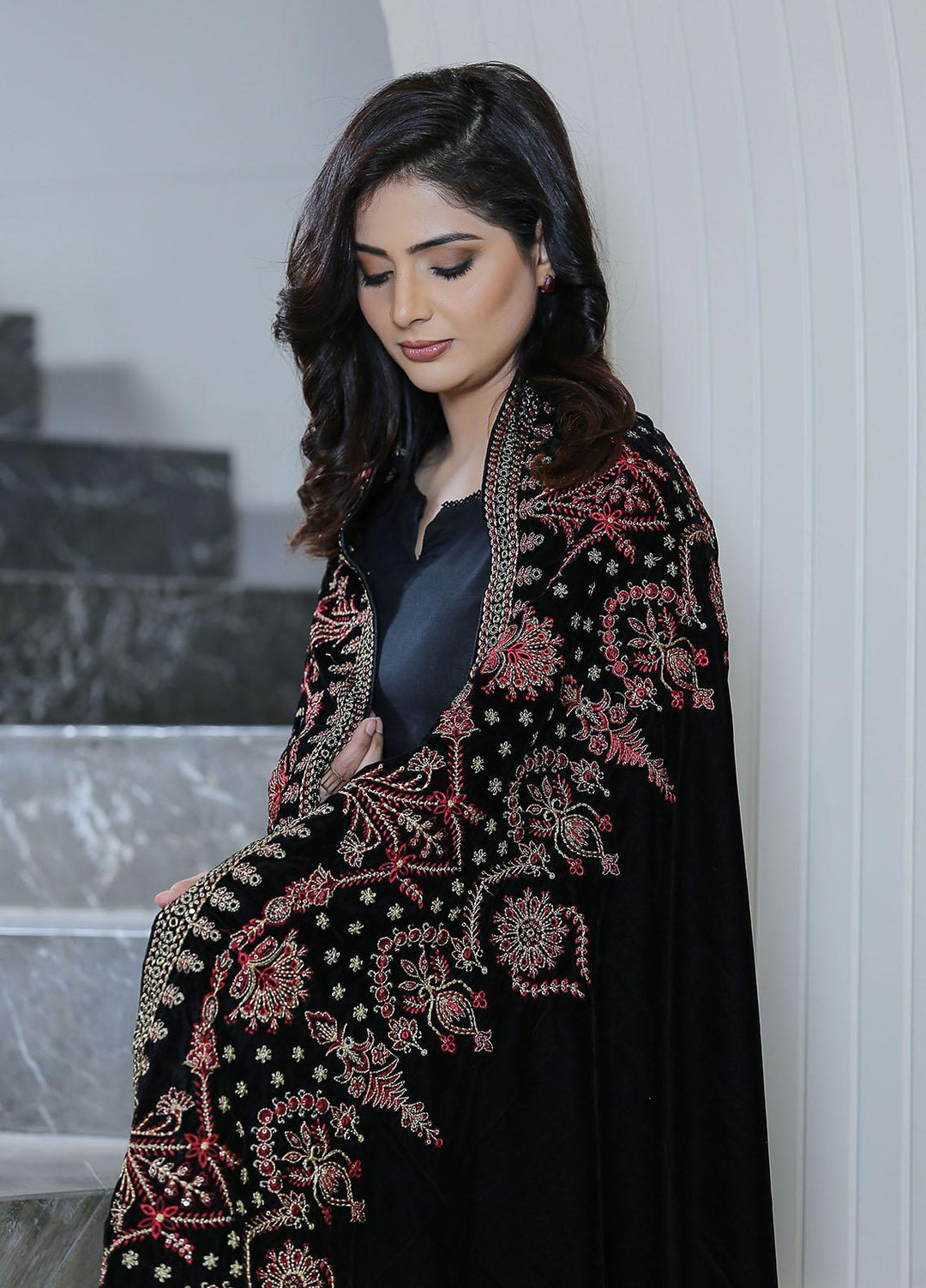 Sanaulla Exclusive Range  Pashmina  KPS 781 D-46 Black - Women Shawls