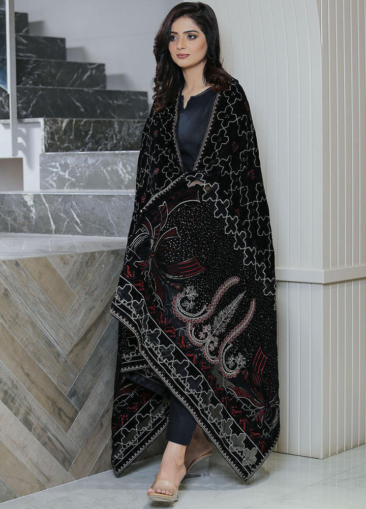 Sanaulla Exclusive Range  Pashmina  KPS 781 D-48 Black - Women Shawls