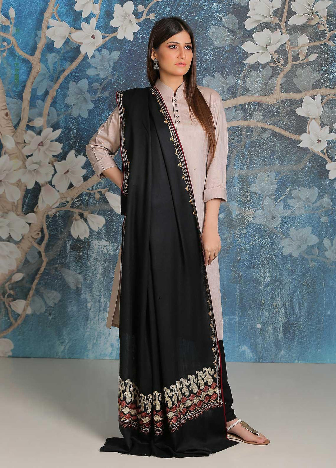 Sanaulla Exclusive Range Embroidered Pashmina  Shawl SU21PP MIR-23 Black 3 - Pure Pashmina Shawls