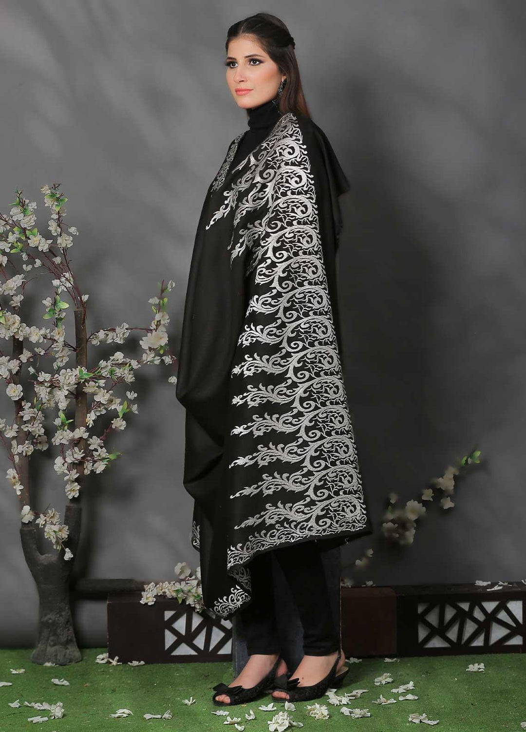 Sanaulla Exclusive Range Pashmina Shawl SU21PP AKP-20 Black Pure Pashmina Shawls