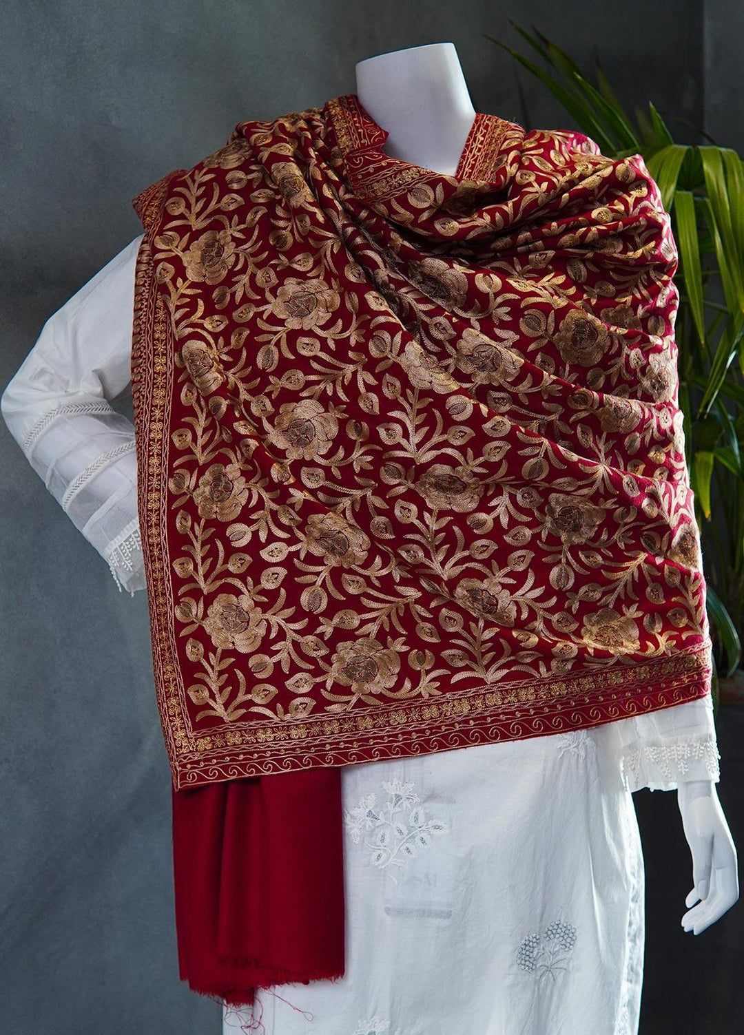 Sanaulla Exclusive Range  Pashmina  Shawls MAMA-36 Red-1 - Pashmina Shawls