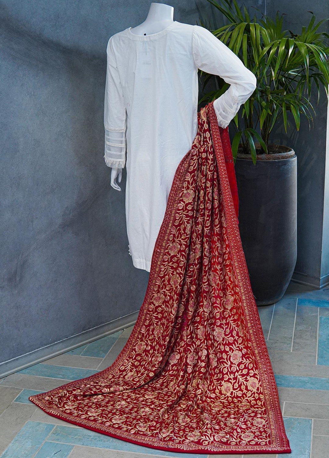 Sanaulla Exclusive Range  Pashmina  Shawls MAMA-36 Red-2 - Pashmina Shawls