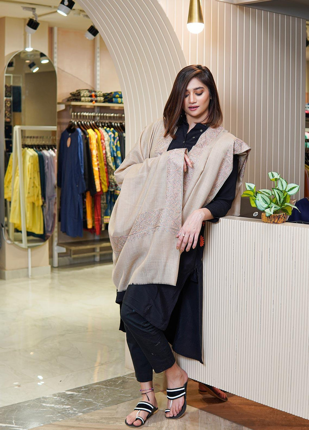 Sanaulla Exclusive Range  Pashmina  Shawls MAMA-20 Fawn-3 - Pashmina Shawls