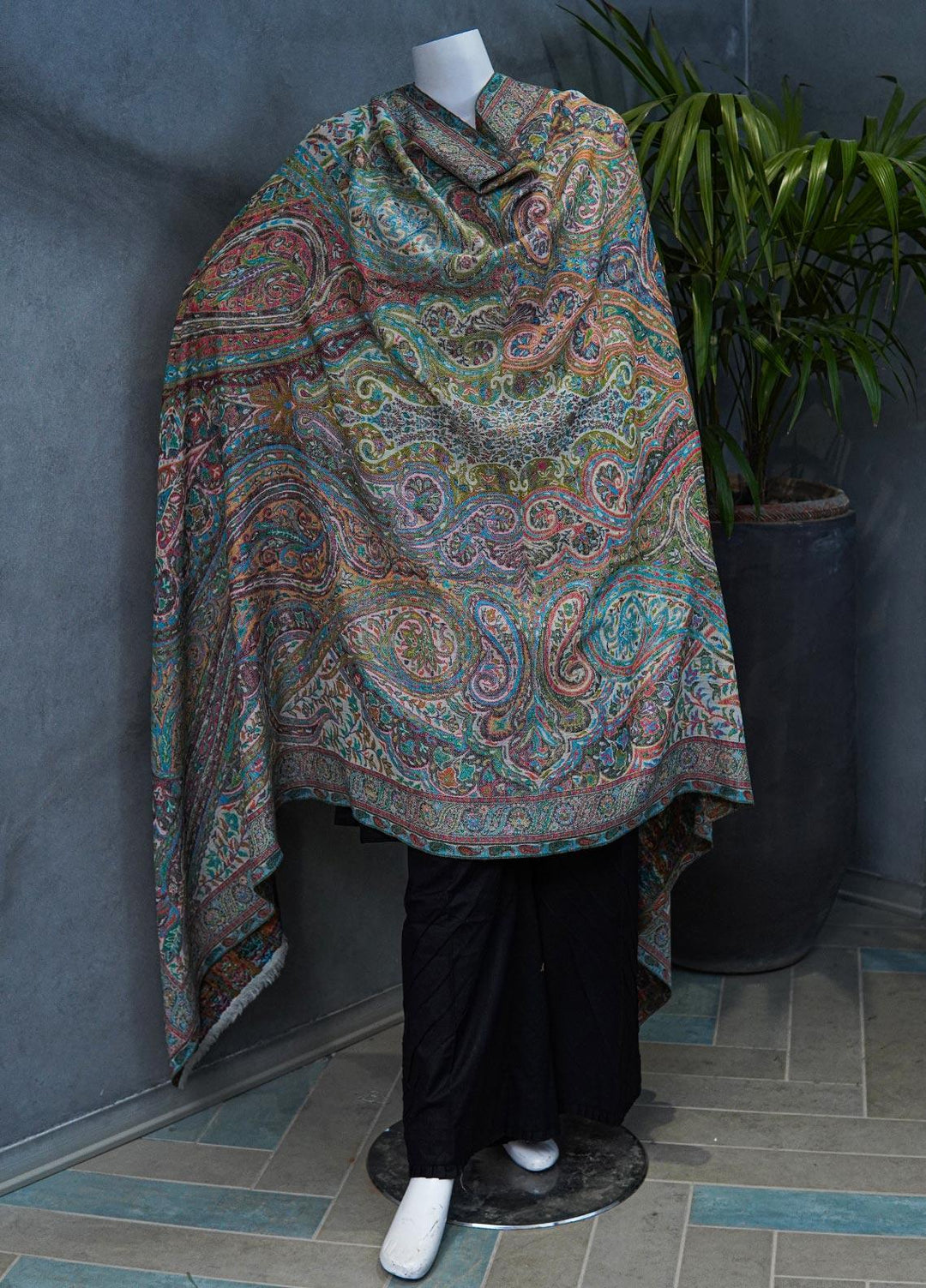 Sanaulla Exclusive Range  Jamawar  Shawls MAMA-42 Grey-1 - Pashmina Shawls