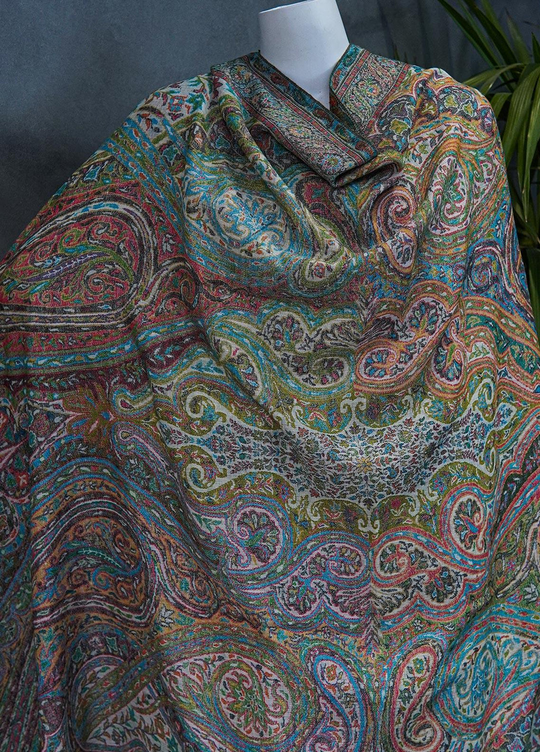 Sanaulla Exclusive Range  Jamawar  Shawls MAMA-42 Grey-1 - Pashmina Shawls