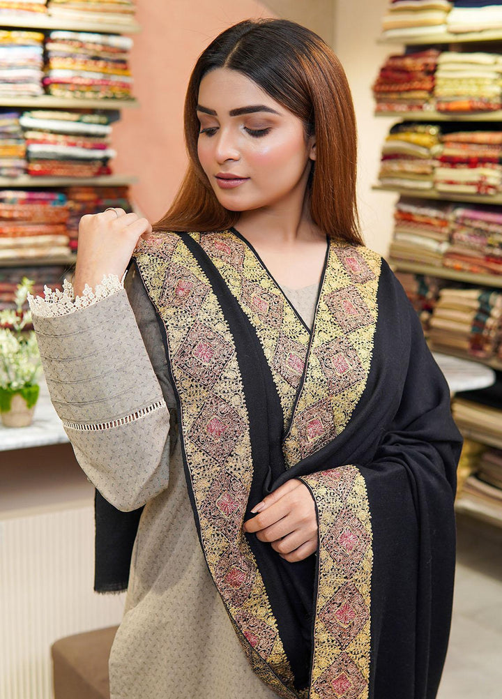 Sanaulla Exclusive Range  Pashmina  Shawls Zarri Nalki Dour New Hw KPS-38 Black01 - Pashmina Shawls