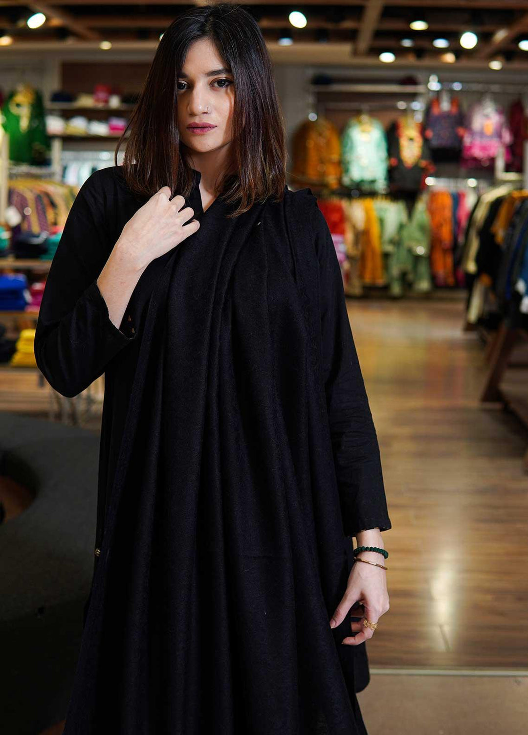 Sanaulla Exclusive Range  Pashmina  Shawls MAMA-09 Black - Pashmina Shawls