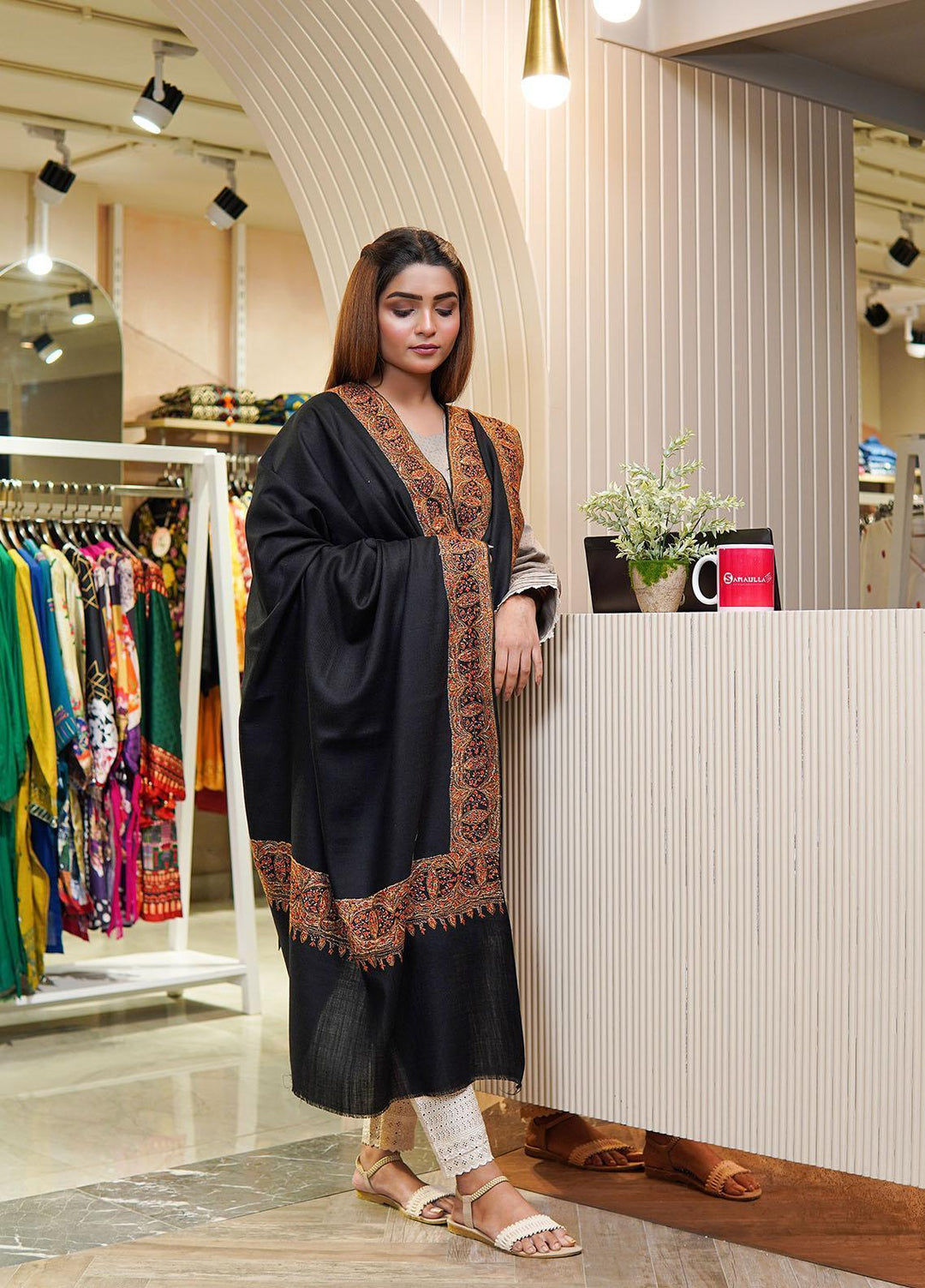 Sanaulla Exclusive Range  Pashmina  Shawls MAMA-20 Black-3 - Pashmina Shawls