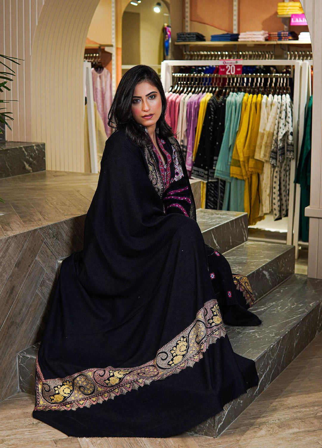Sanaulla Exclusive Range  Pashmina  Shawls Nalki Zarri Kaalah Dour Hw KPS-36 Black02 - Pashmina Shawls
