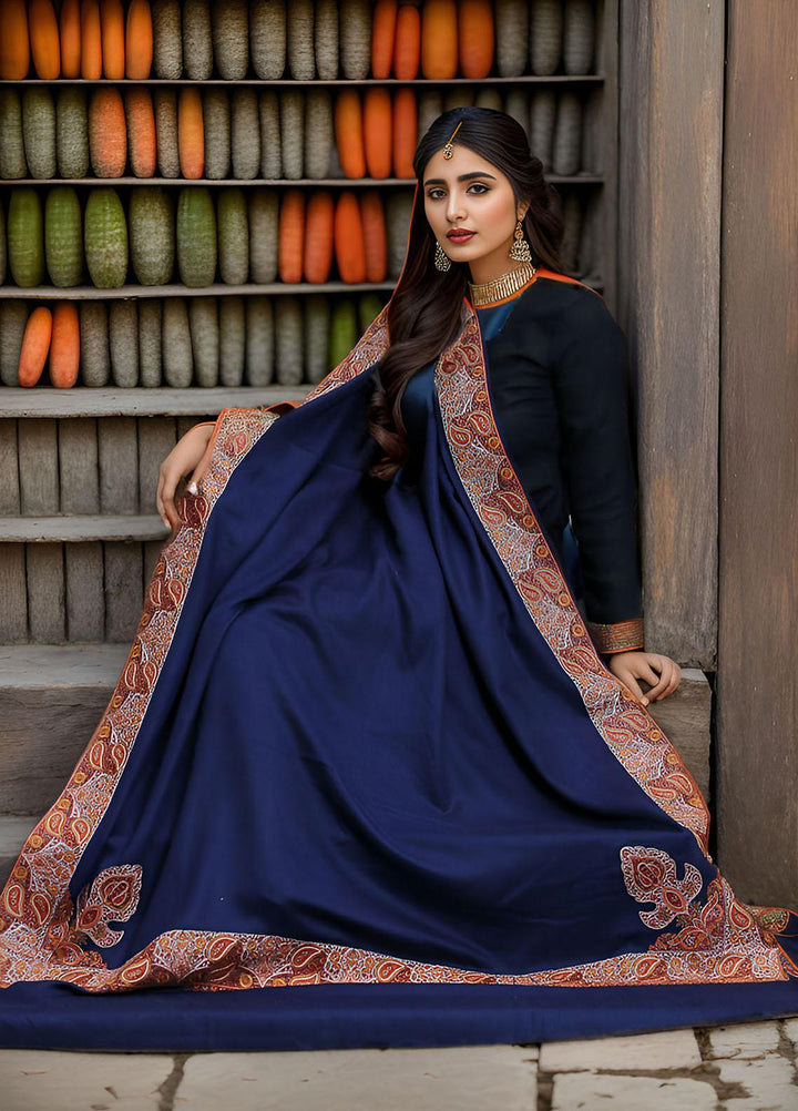 Sanaulla Exclusive Range  Pashmina  Mama D-18 N Blue - Women Shawls