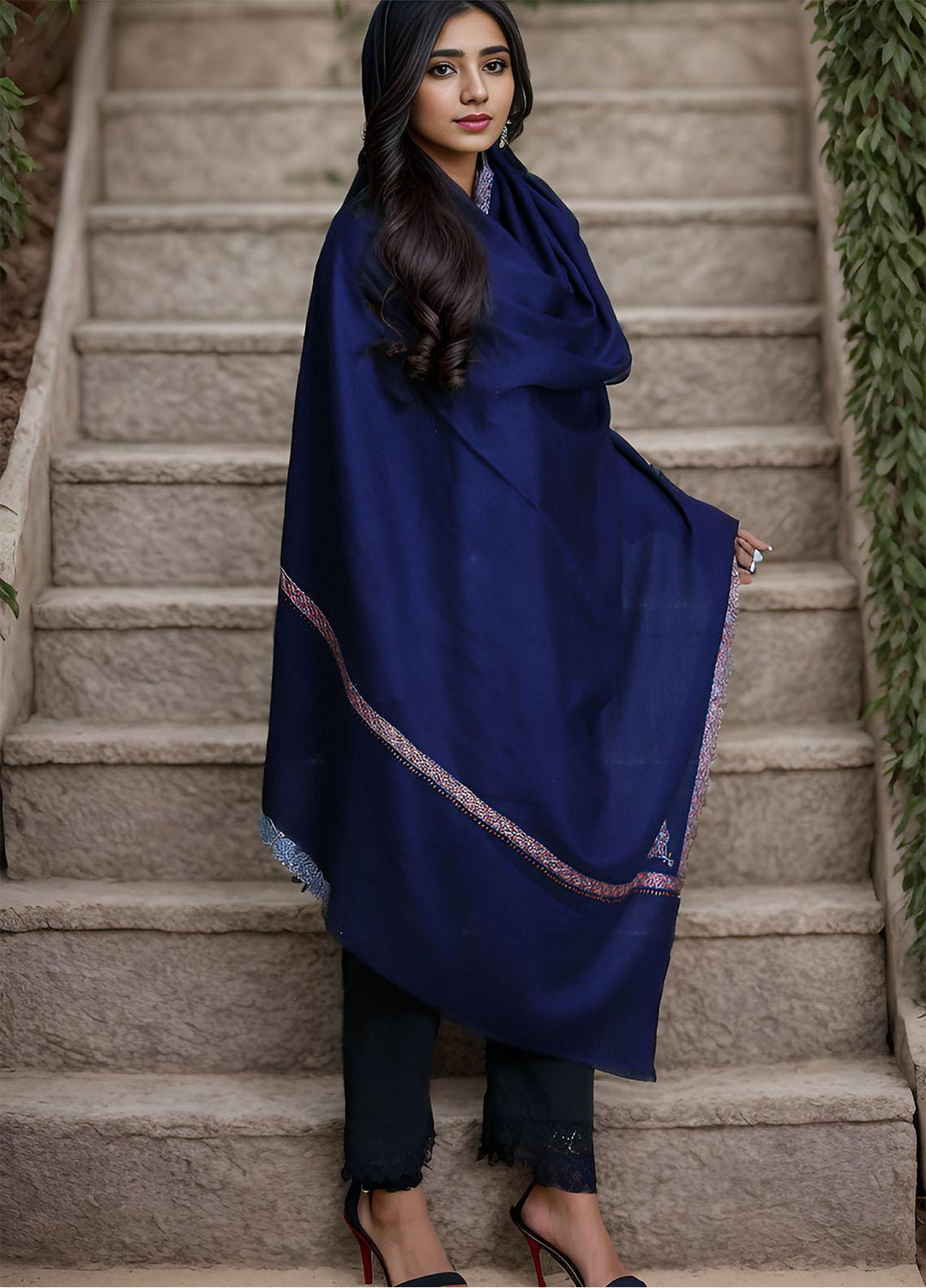 Sanaulla Exclusive Range  Pashmina  Mama D-22 N Blue - Women Shawls